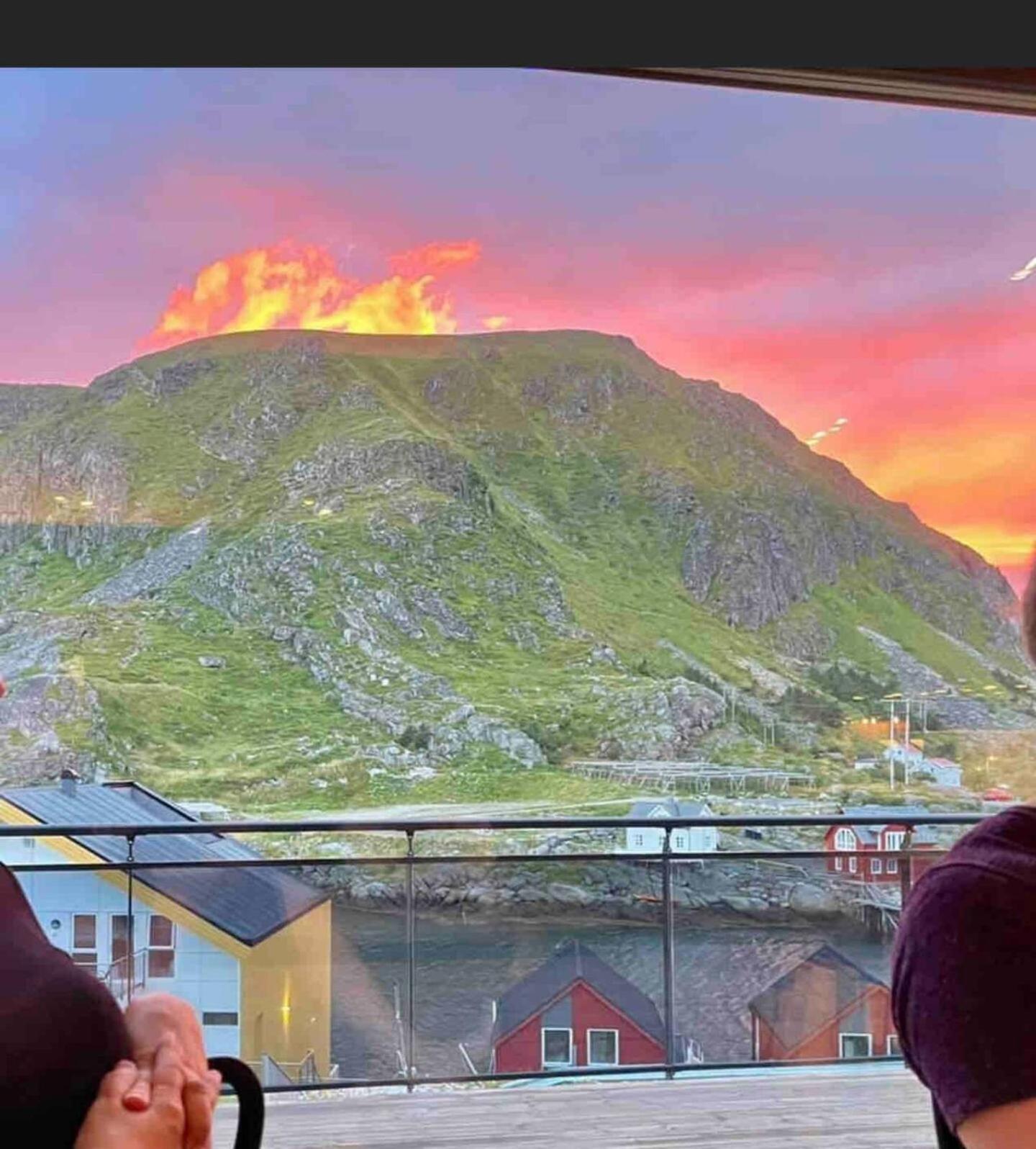 Lofoten Seaview Ballstad Ngoại thất bức ảnh
